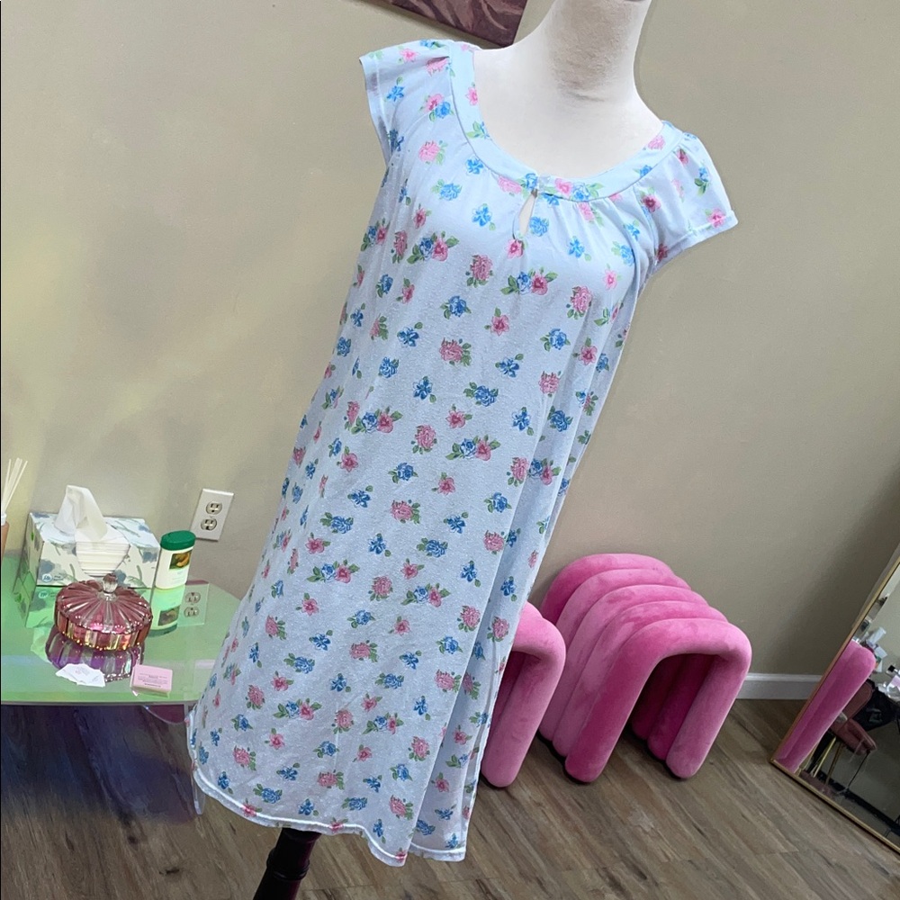 VINTAGE BETSEY JOHNSON SLEEP DRESS